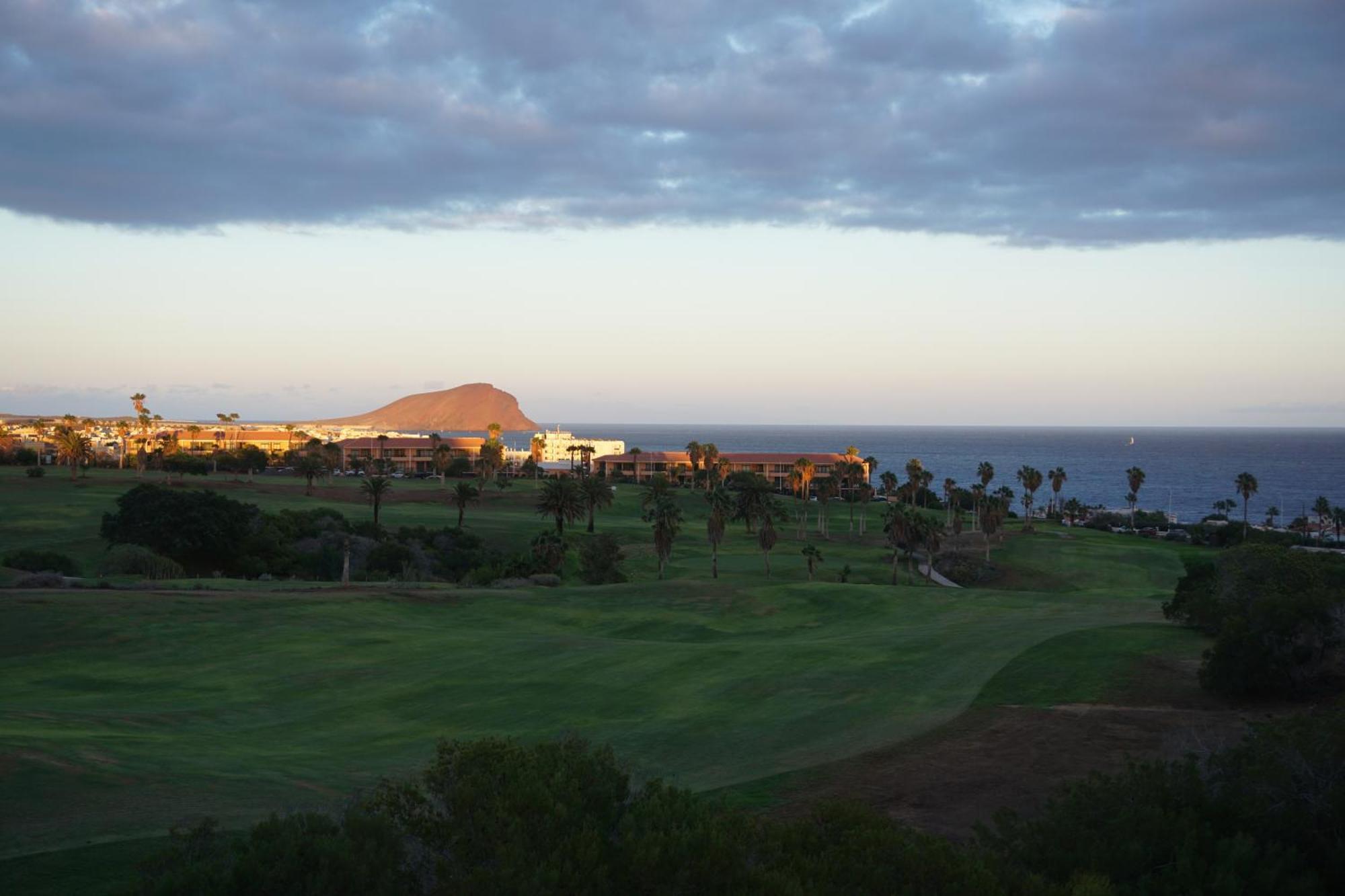 Golf Del Sur Apartment - Magnificent Panorama Of The Ocean, El Teide, And Montana Roja San Miguel de Abona Bagian luar foto
