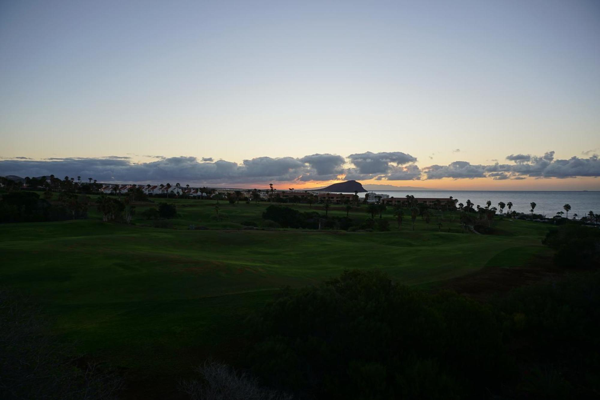 Golf Del Sur Apartment - Magnificent Panorama Of The Ocean, El Teide, And Montana Roja San Miguel de Abona Bagian luar foto