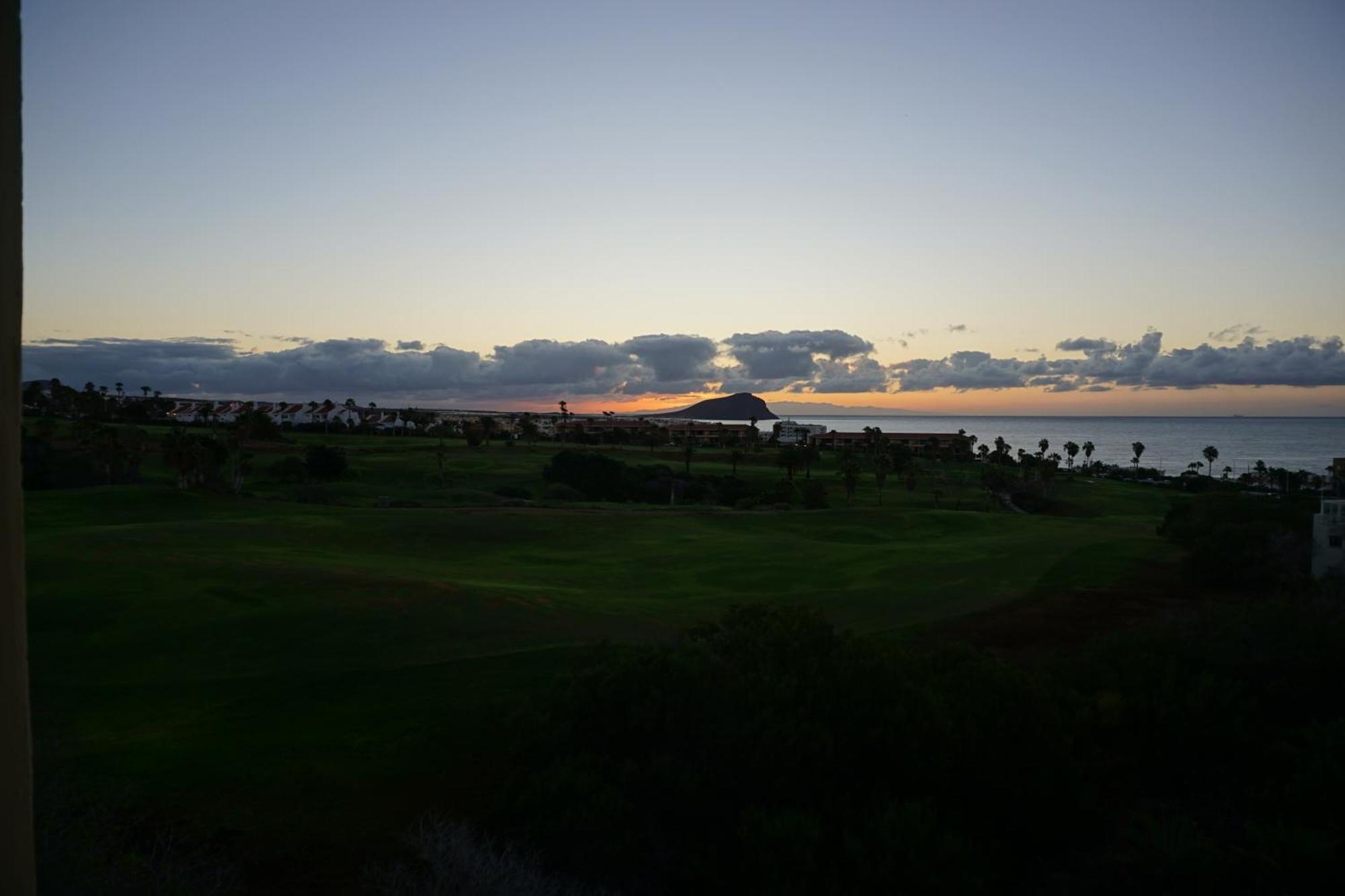 Golf Del Sur Apartment - Magnificent Panorama Of The Ocean, El Teide, And Montana Roja San Miguel de Abona Bagian luar foto
